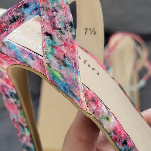 Stiletto Heels Zigi Soho size 7.5 Floral print with clear crystal gemstones - Picture 7 of 7